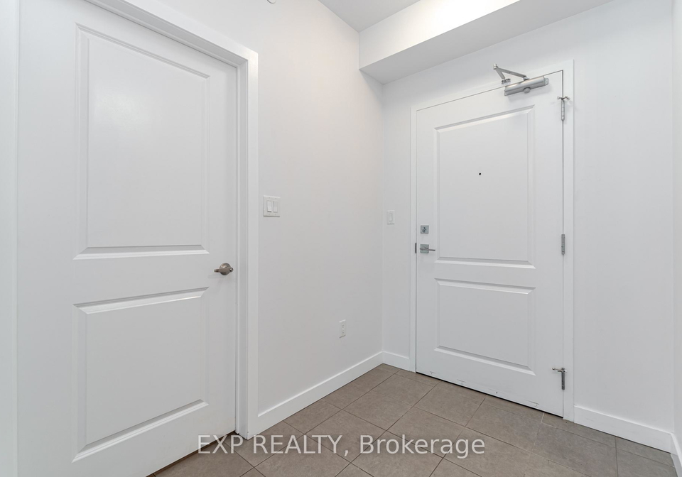 125-shoreview-place-hamilton-ontario-x13514252
