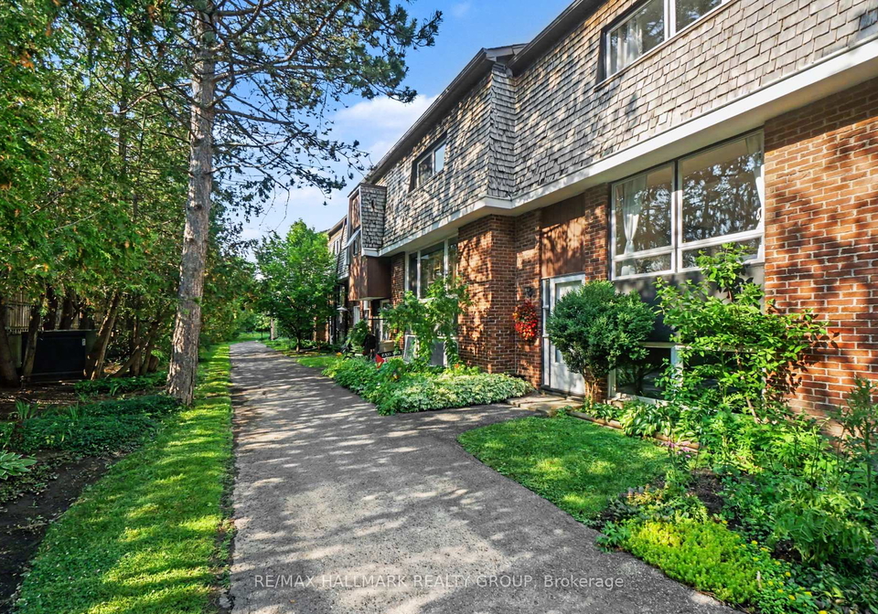 463b-ridgewood-avenue-ottawa-ontario-x13514274