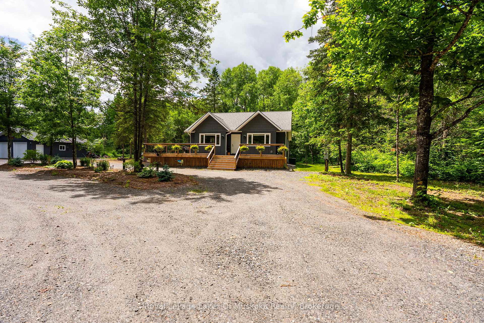 1053-spring-lake-road-lake-of-bays-ontario-x13514444