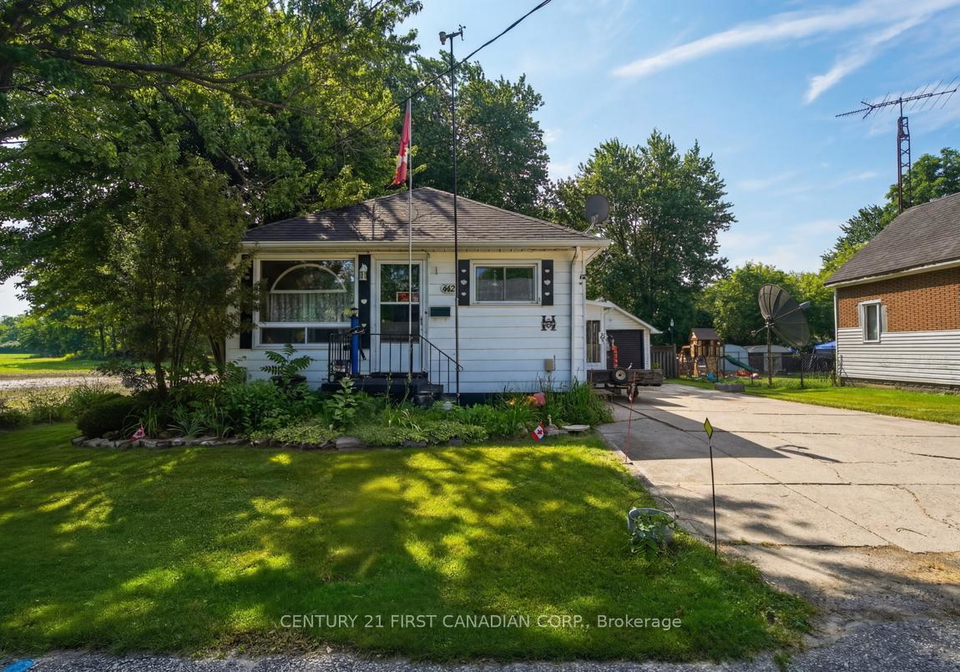 142-frederic-street-w-west-elgin-ontario-x13514480