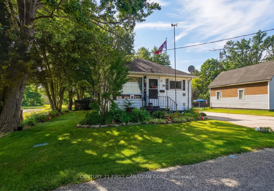 142-frederic-street-w-west-elgin-ontario-x13514480