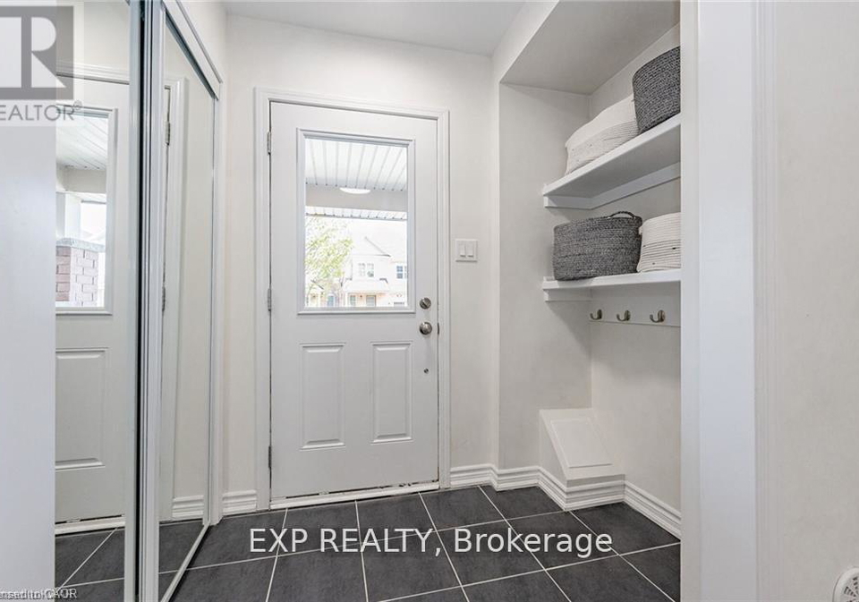 8-stratus-street-kitchener-ontario-x13514518