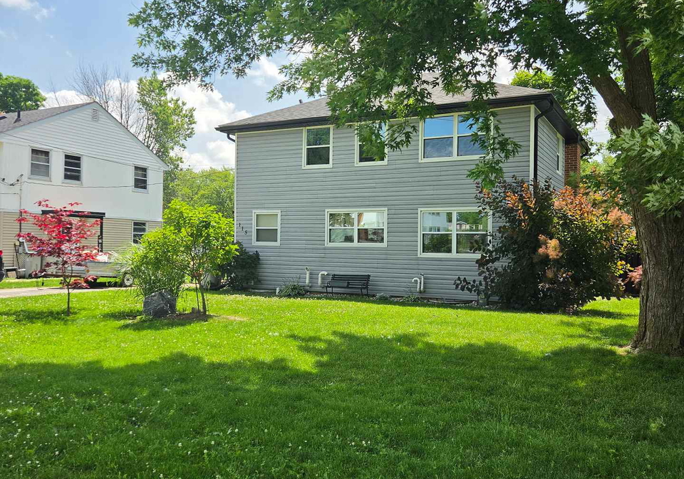 115-columbia-drive-south-huron-ontario-x13515008