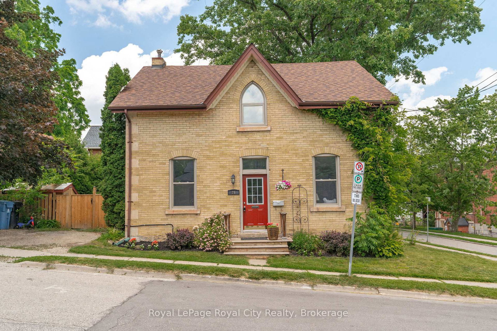 26-fergus-street-guelph-ontario-x13515022
