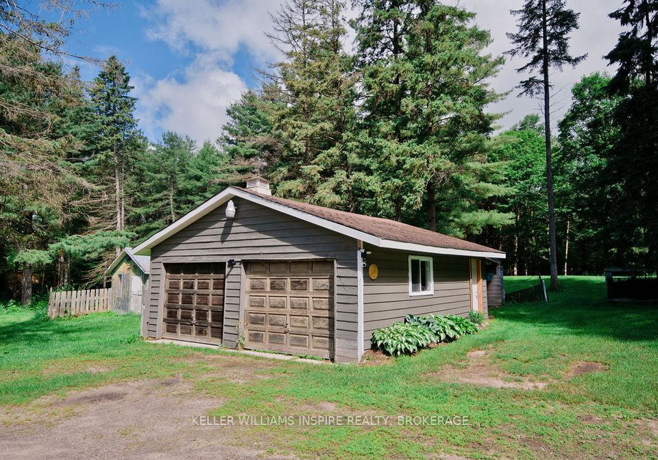 2352-518-highway-w-mcmurrichmonteith-ontario-x13515084