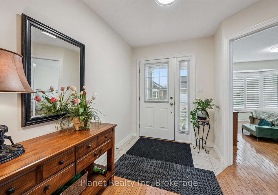 16-winterberry-lane-guelph-ontario-x13515656