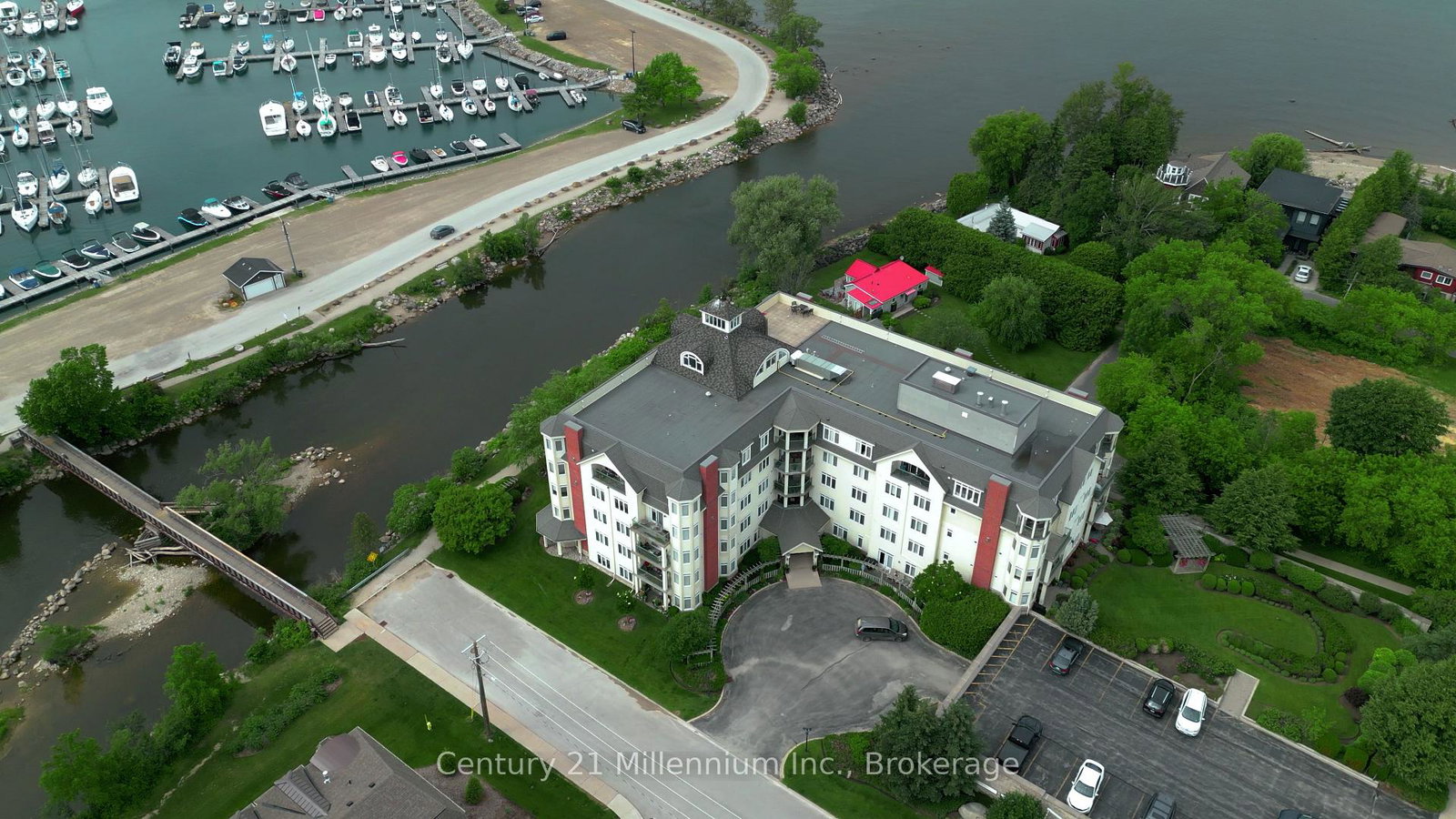 10-bay-street-e-blue-mountains-ontario-x13515672
