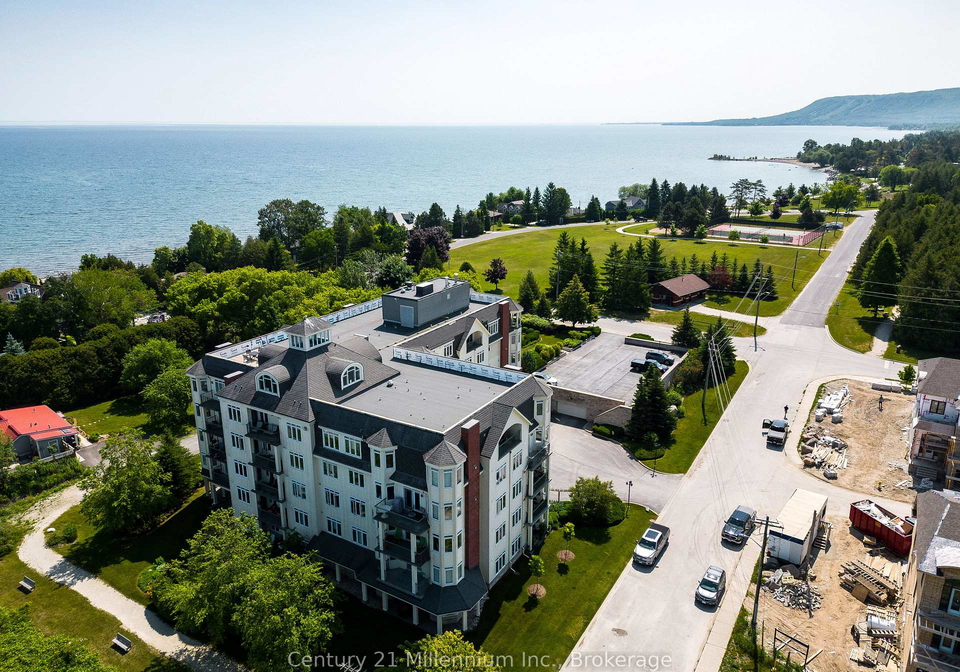 10-bay-street-e-blue-mountains-ontario-x13515672