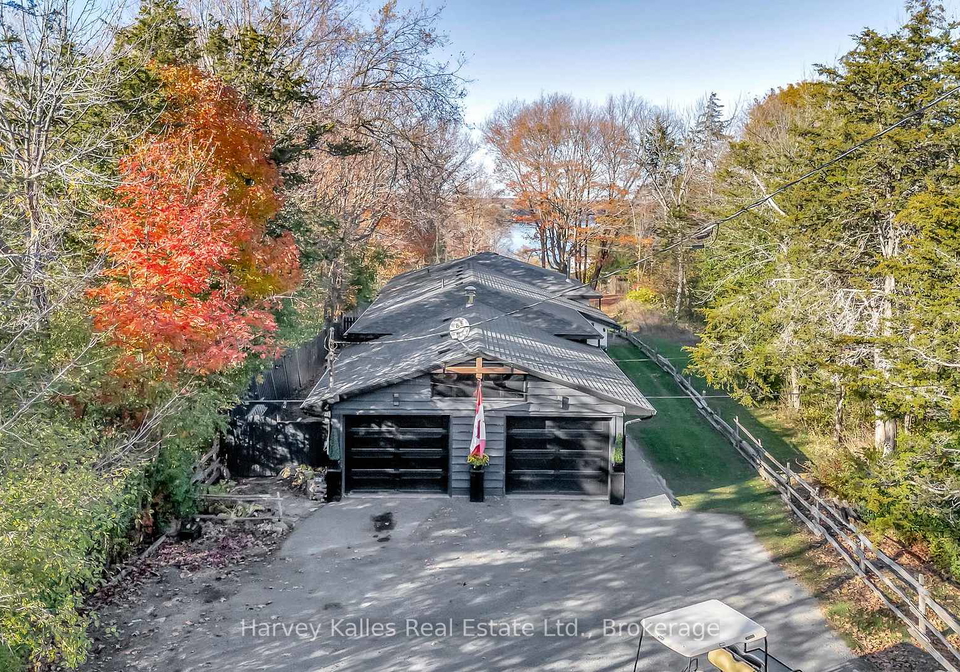 12130-loyalist-parkway-prince-edward-county-ontario-x13515718