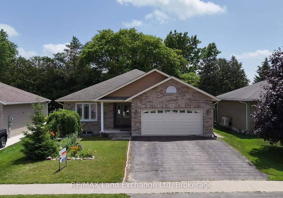 401-carling-terrace-north-huron-ontario-x13515732