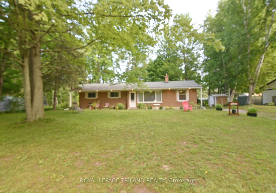 6302-huron-drive-lambton-shores-ontario-x13515972