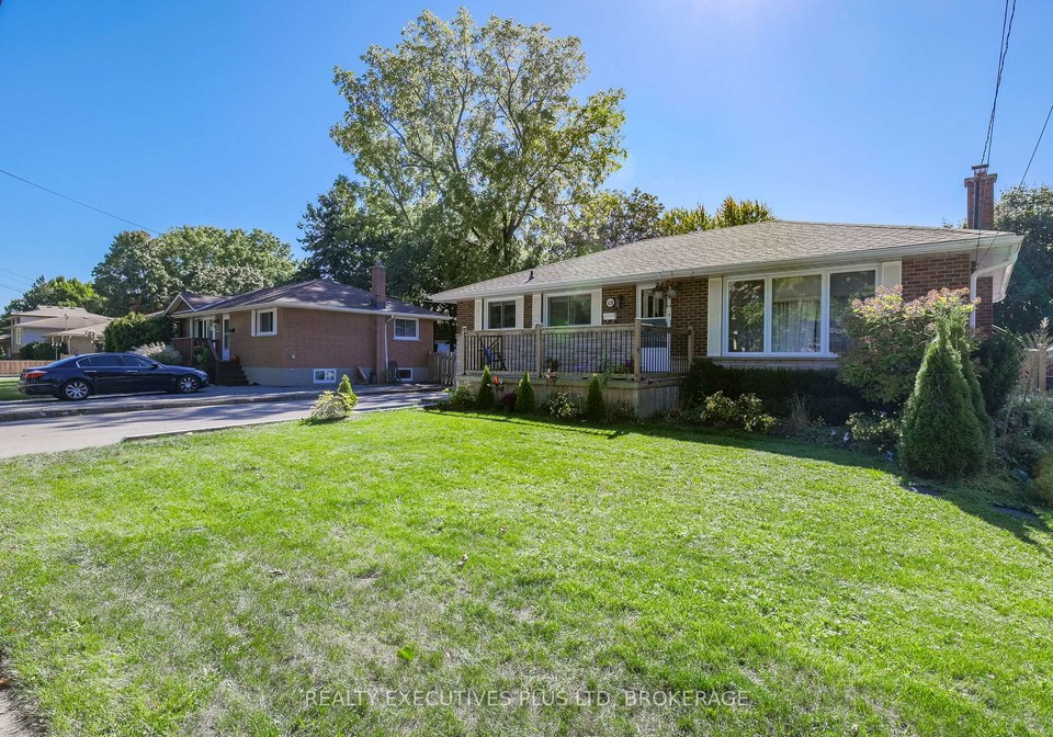 6528-stamford-green-drive-niagara-falls-ontario-x13516144