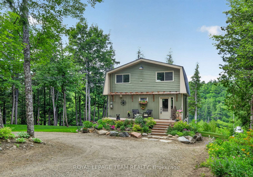 102-a-mcvicar-lane-mcnabbraeside-ontario-x13516262