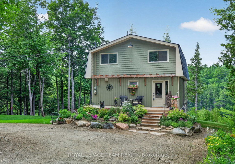 102-a-b-mcvicar-lane-mcnabbraeside-ontario-x13516264