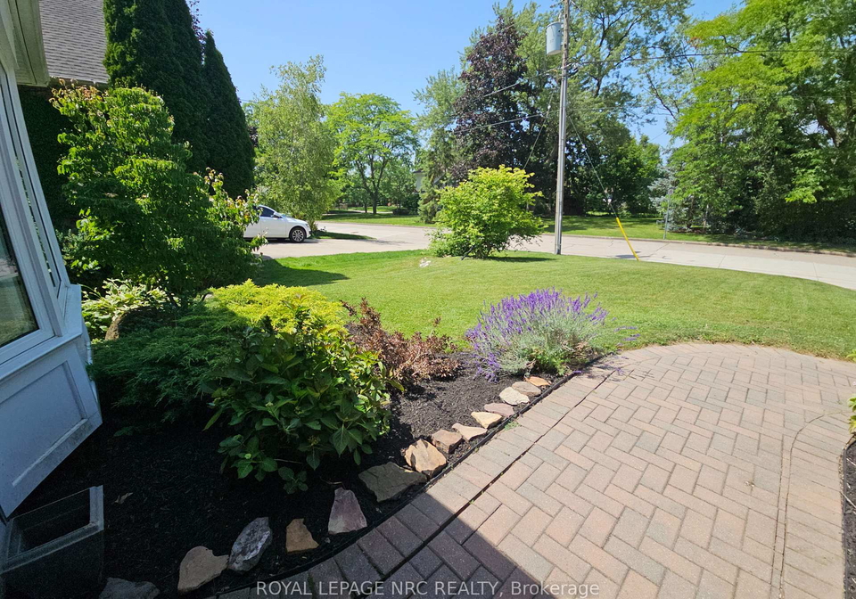 192-woodside-drive-st-catharines-ontario-x13516628
