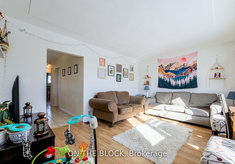 151-nugent-drive-hamilton-ontario-x13516690