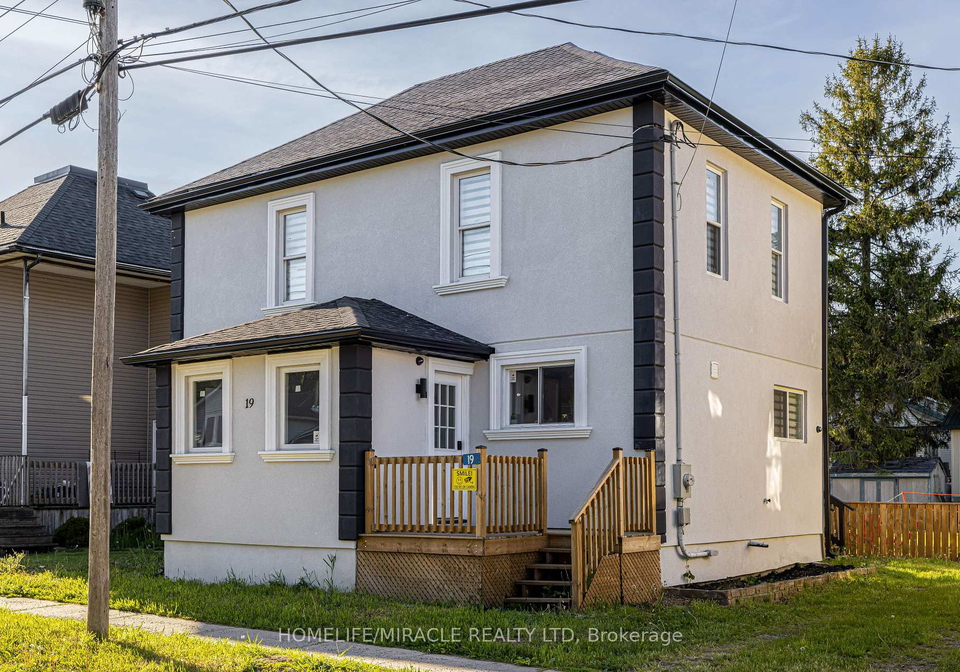 19-gilbert-street-lansdowne-village-ontario-x13516692
