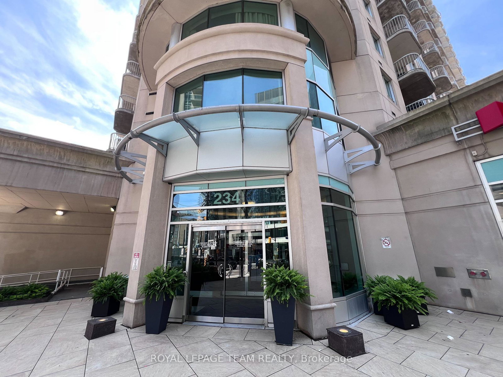 234-rideau-street-ottawa-ontario-x13516892