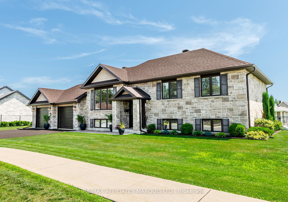 2-mercier-avenue-e-cornwall-ontario-x13517502