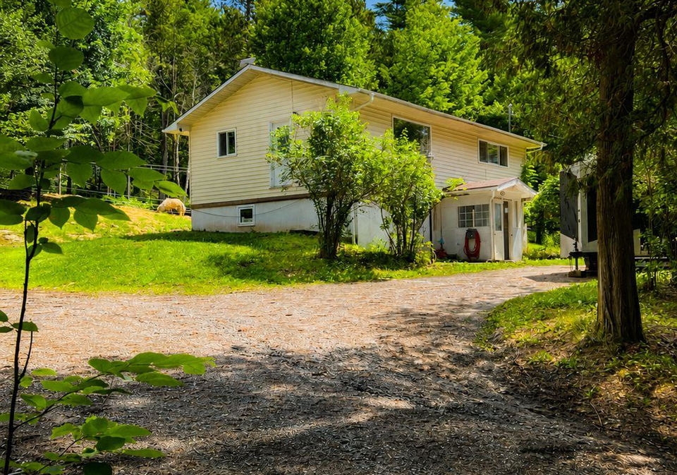 202-brydges-road-greater-madawaska-ontario-x13517508