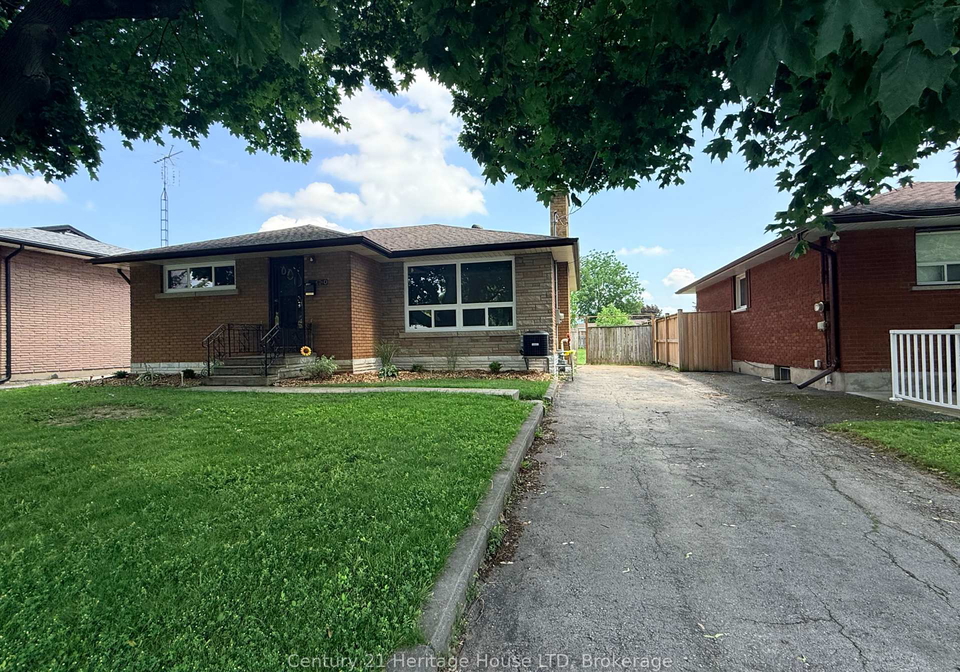 6780-hagar-avenue-niagara-falls-ontario-x13517702