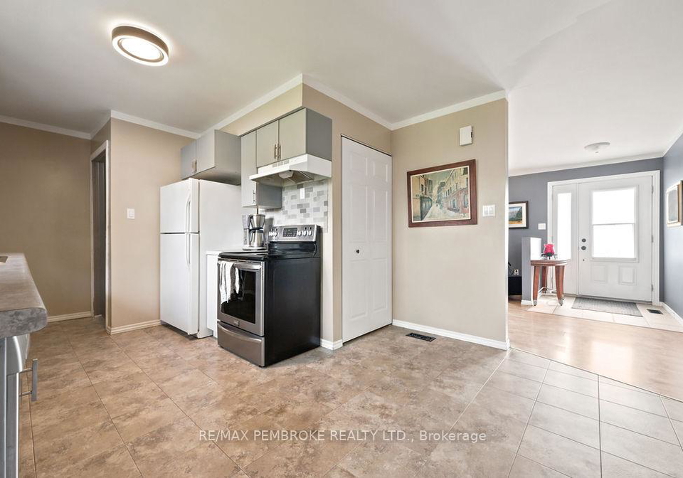 41-meadowbrook-drive-laurentian-valley-ontario-x13517706