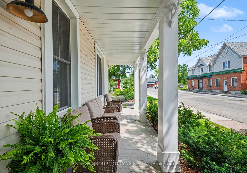132-queen-street-mississippi-mills-ontario-x13517826