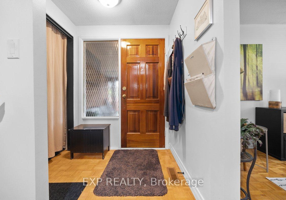396-hatfield-crescent-ottawa-ontario-x13517876