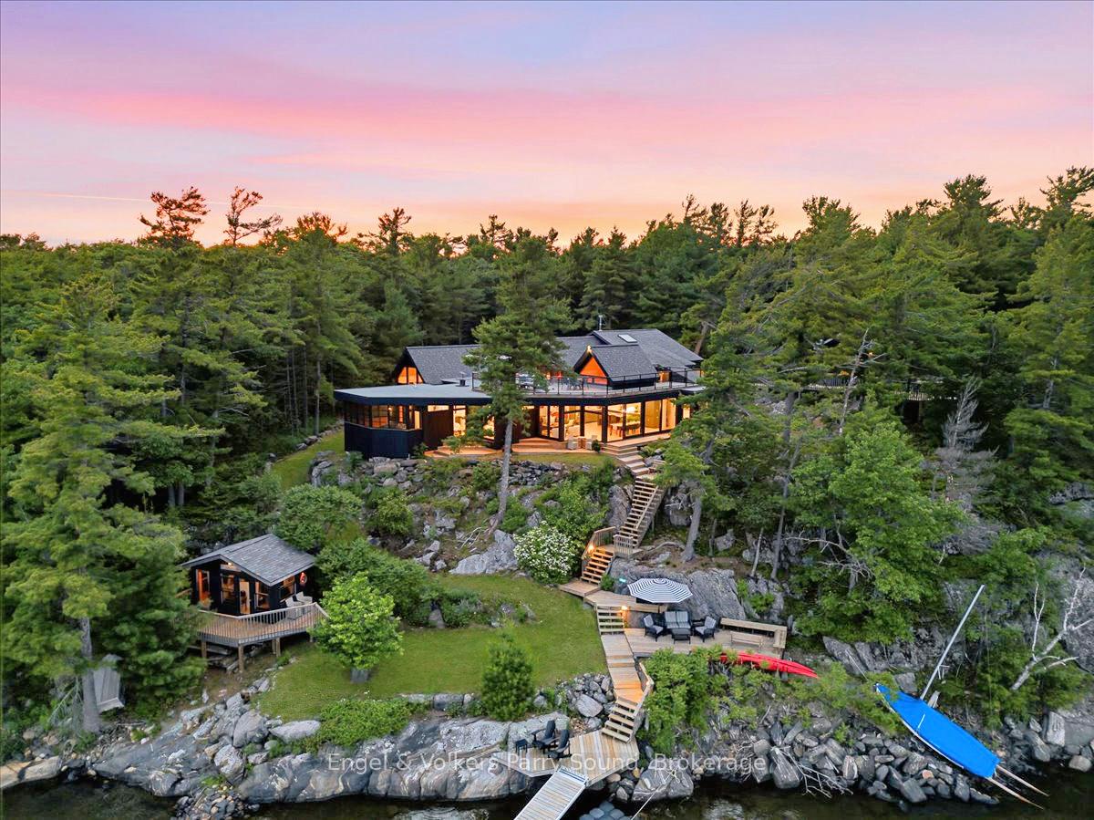 8-island-65c-rose-island-carling-ontario-x13518128