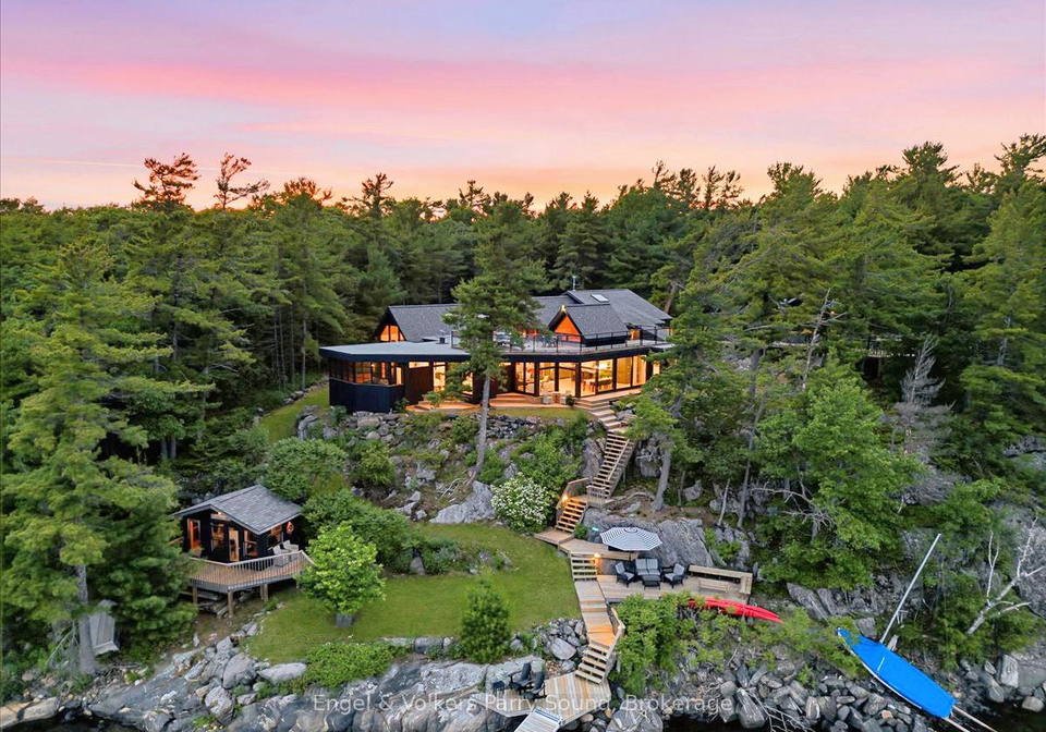 8-island-65c-rose-island-carling-ontario-x13518128