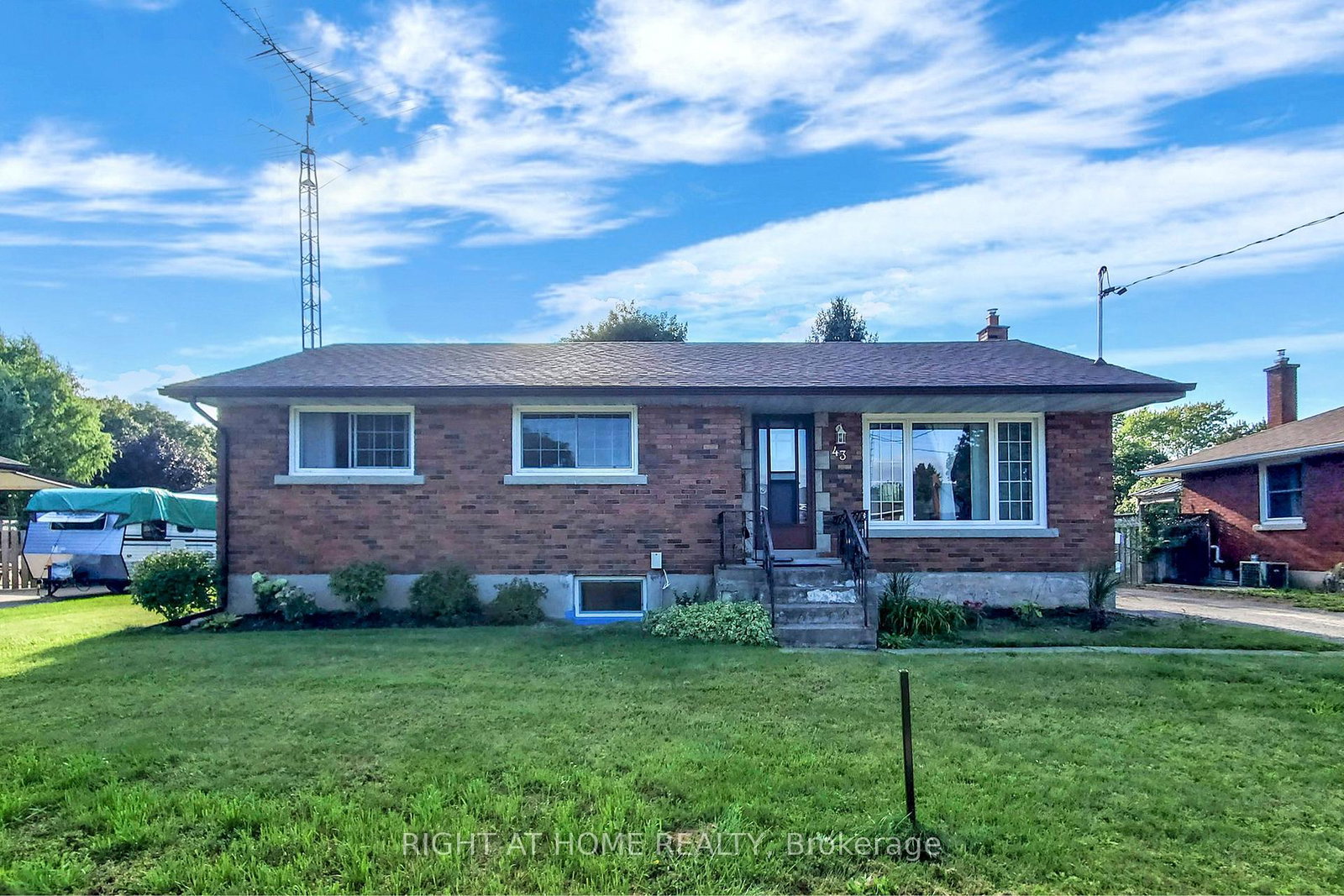 43-white-street-st-catharines-ontario-x13518164