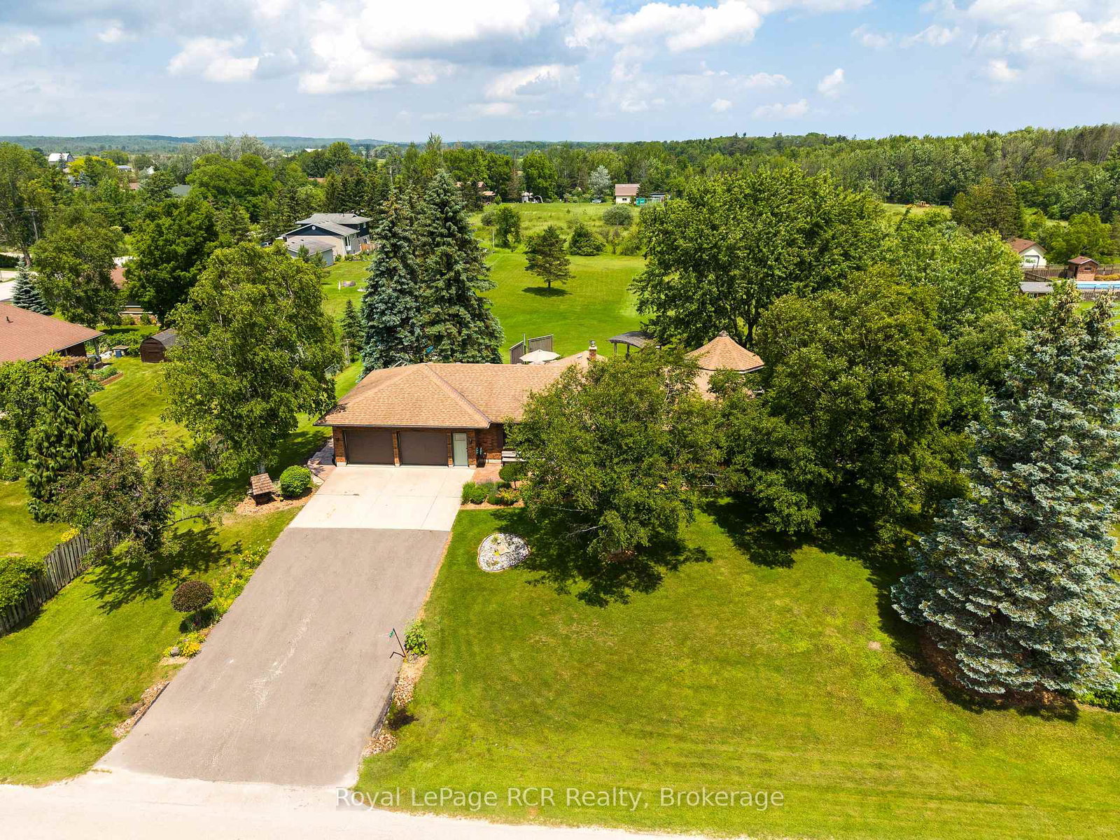 935-27th-street-w-georgian-bluffs-ontario-x13518198