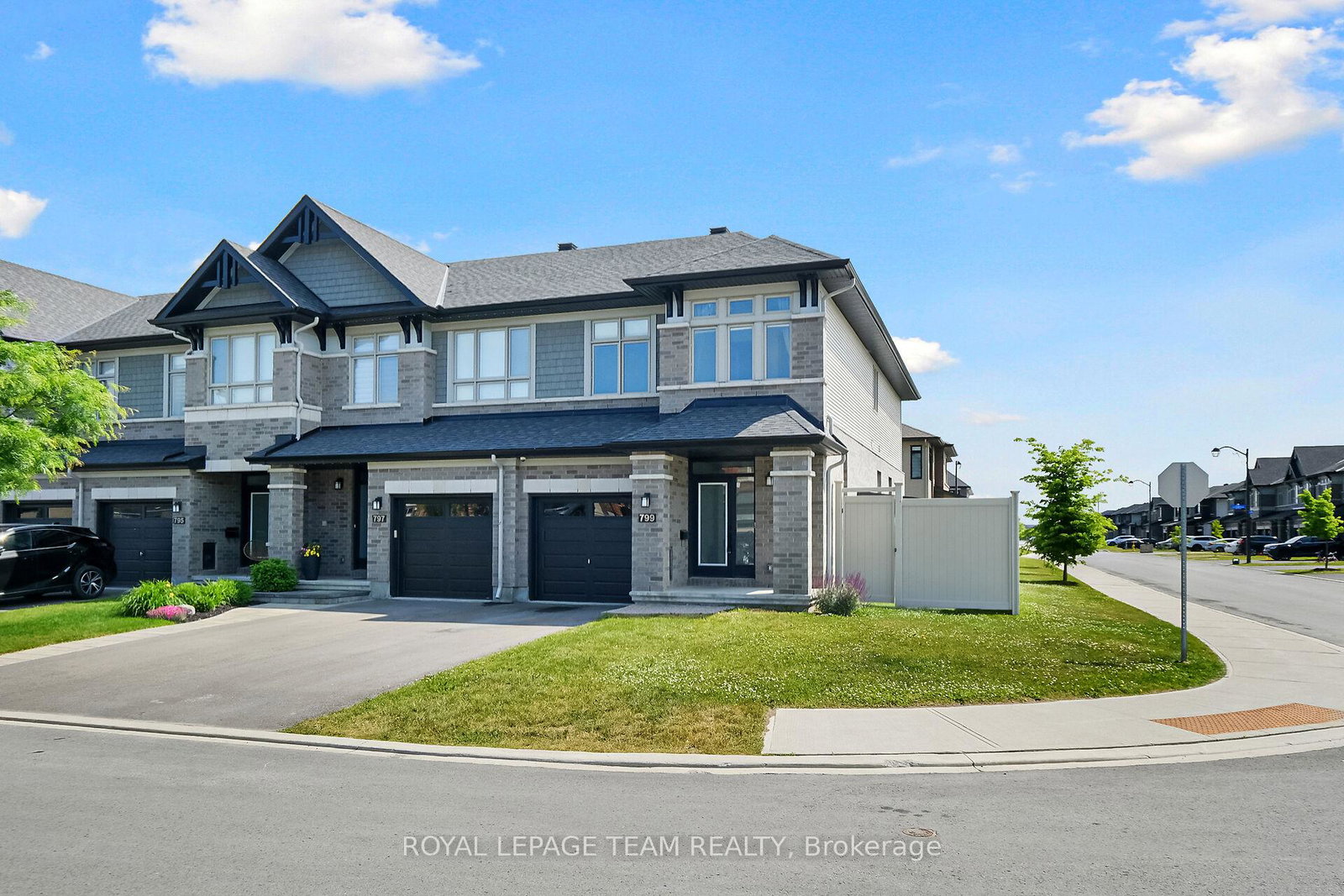 799-cairn-crescent-ottawa-ontario-x13518380
