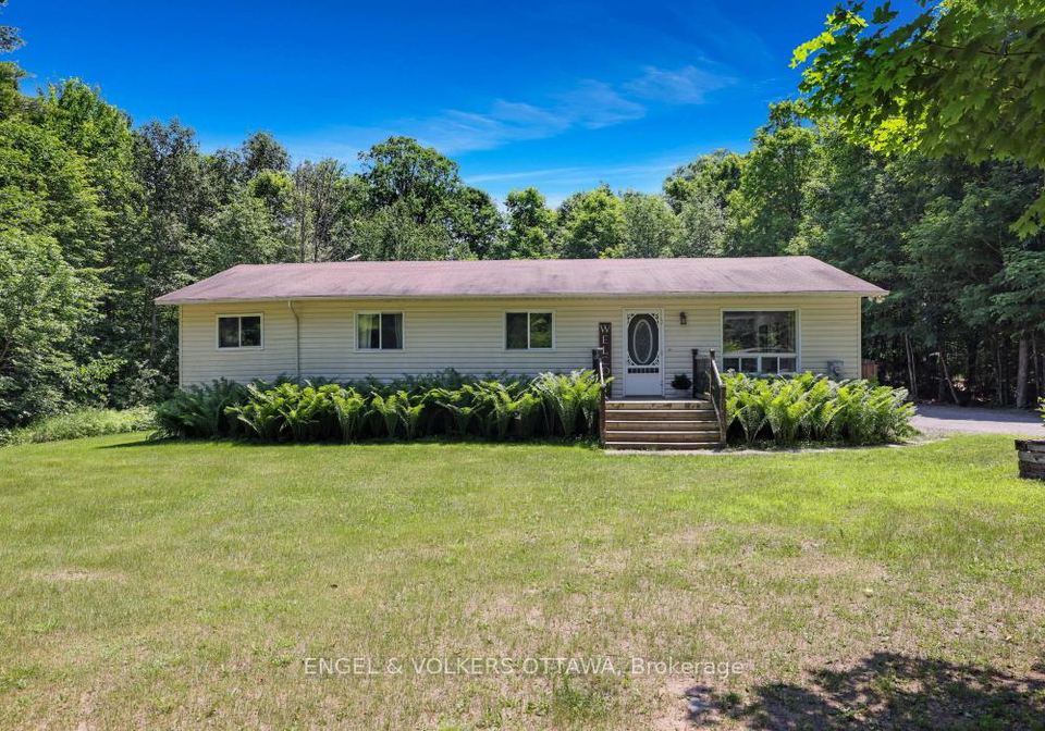 285-drummond-11-concession-drummondnorth-elmsley-ontario-x13518446
