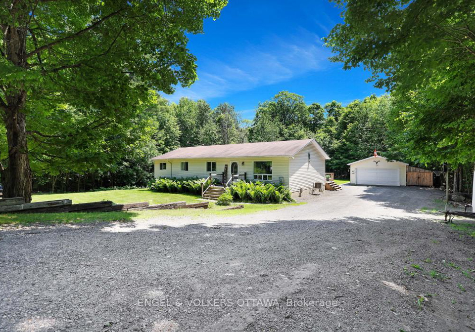 285-drummond-11-concession-drummondnorth-elmsley-ontario-x13518446
