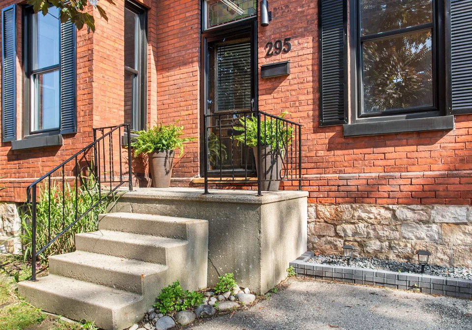 295-buller-street-woodstock-ontario-x13518504