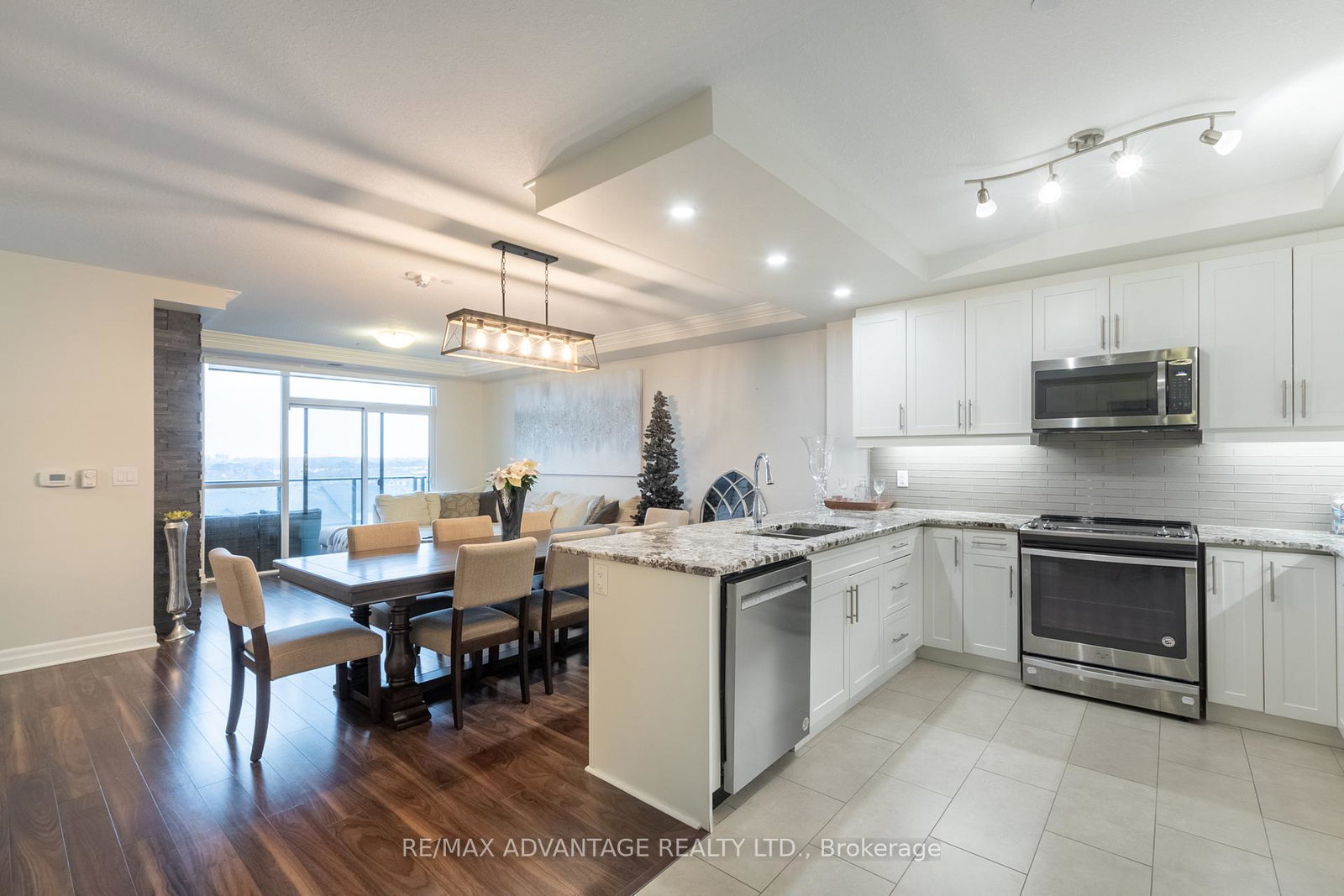 260-villagewalk-boulevard-london-north-ontario-x13518624