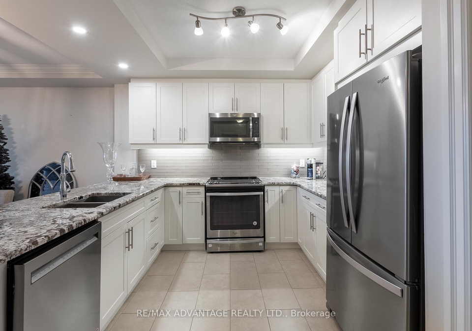 260-villagewalk-boulevard-london-north-ontario-x13518624