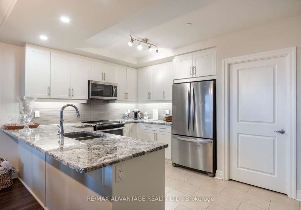 260-villagewalk-boulevard-london-north-ontario-x13518624
