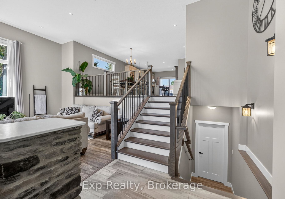 564-sidney-street-belleville-ontario-x13518726