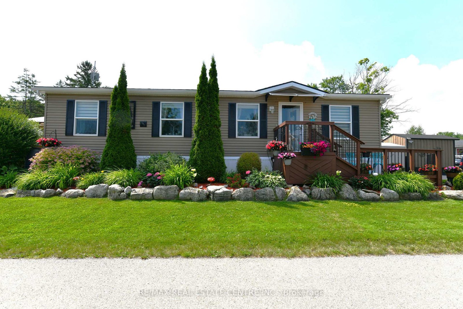 1429-sheffield-road-hamilton-ontario-x13518742
