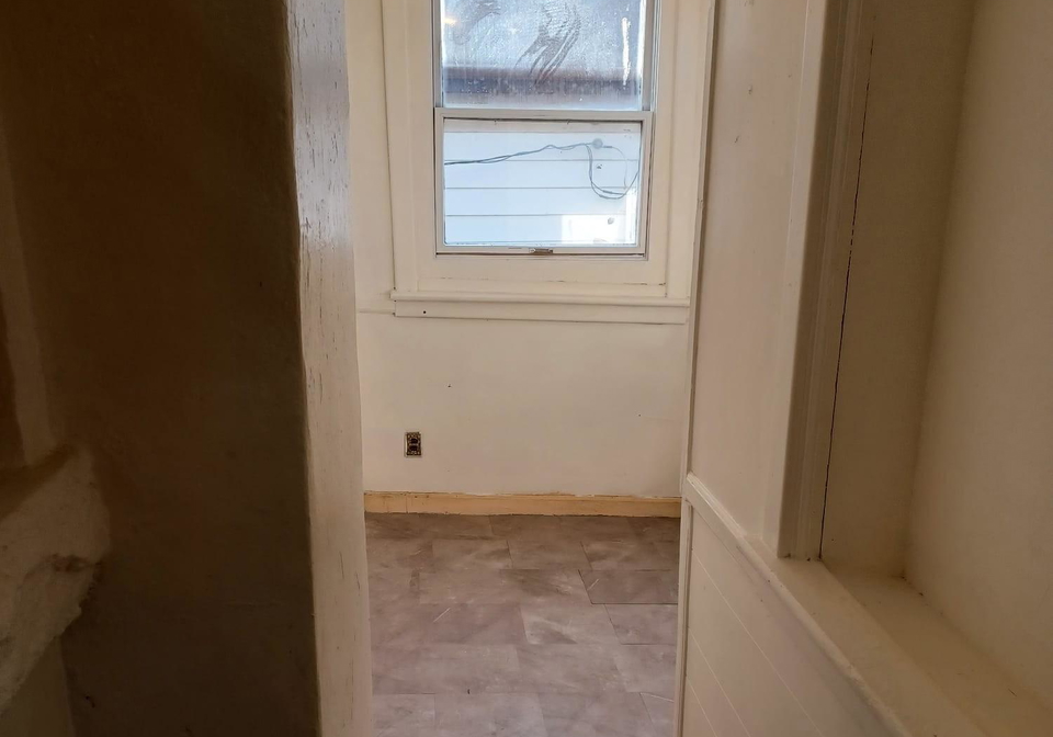 4-rosemont-avenue-hamilton-ontario-x13518762