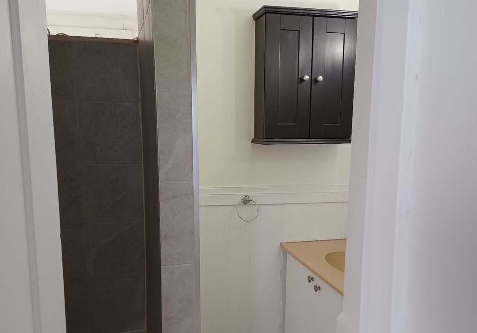 4-rosemont-avenue-hamilton-ontario-x13518762