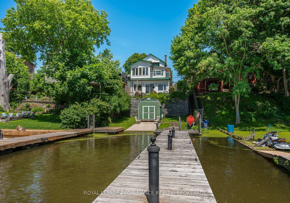 370-stone-street-s-gananoque-ontario-x13518932