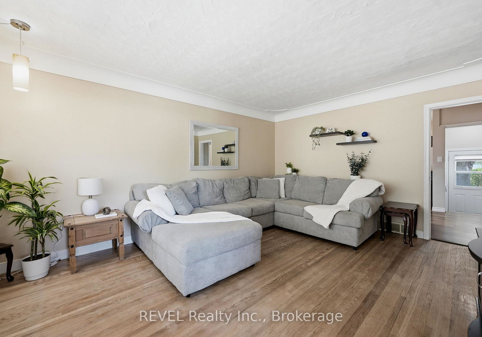 256-clarke-street-port-colborne-ontario-x13518986