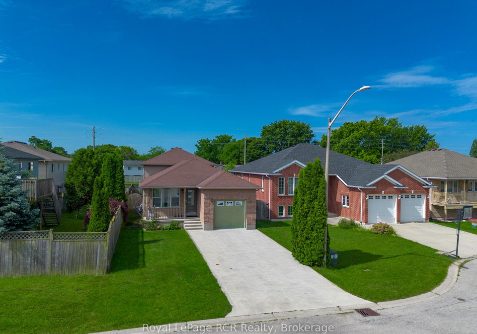 572-scougall-court-kincardine-ontario-x13519064