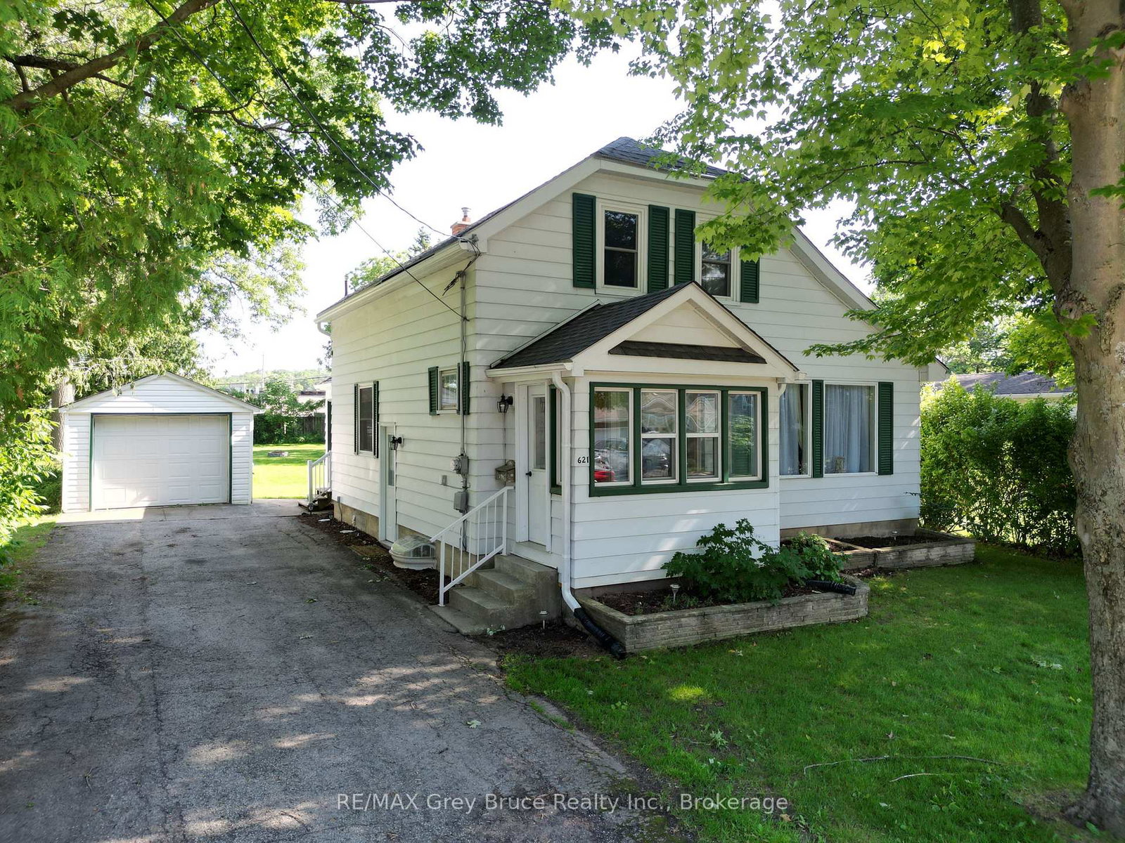 621-11th-street-w-owen-sound-ontario-x13519206