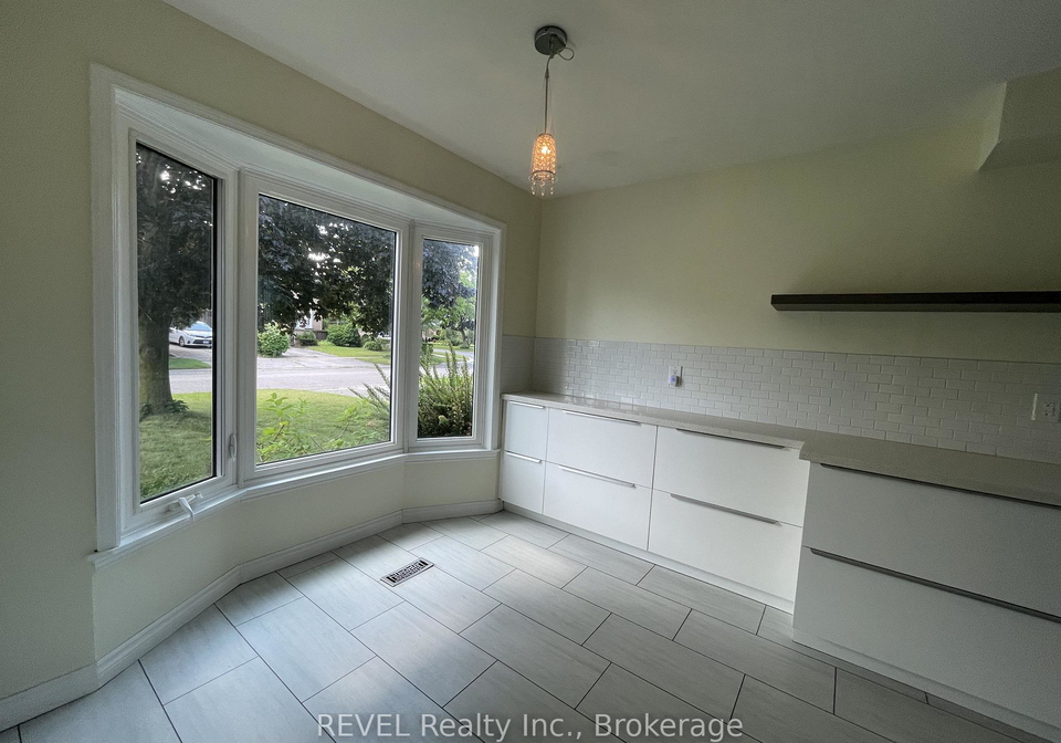 24-rembrandt-drive-grimsby-ontario-x13519410