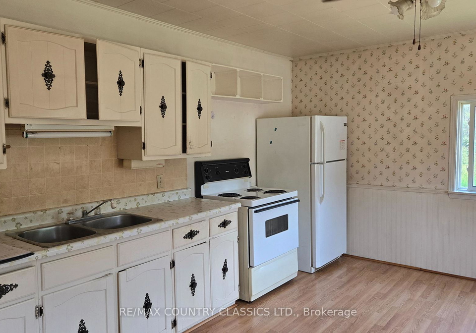 7118-highway-620-limerick-ontario-x13519472