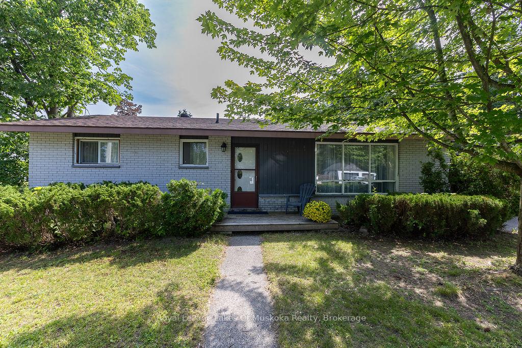 880-sarah-street-n-gravenhurst-ontario-x13520160
